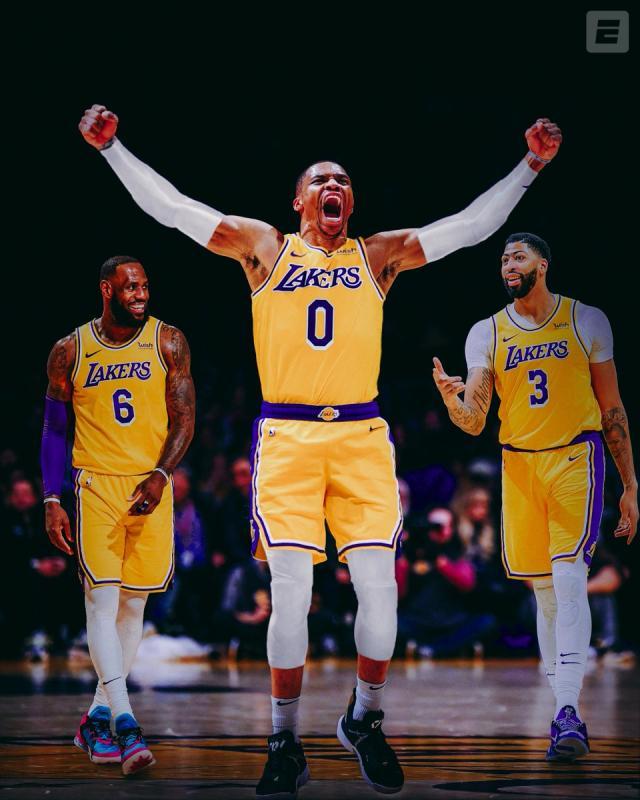 1627615188946013250.jpg 五星体育-连续三年换队!韦少加盟湖人 紫金军团豪组三巨头