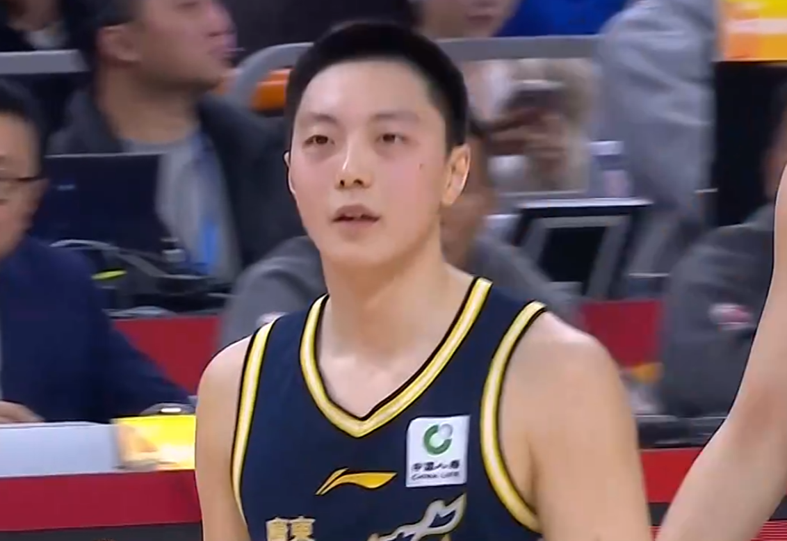 五星体育直播-广东86-99山东！球员评分：2人满分，1人良好，5人不合格