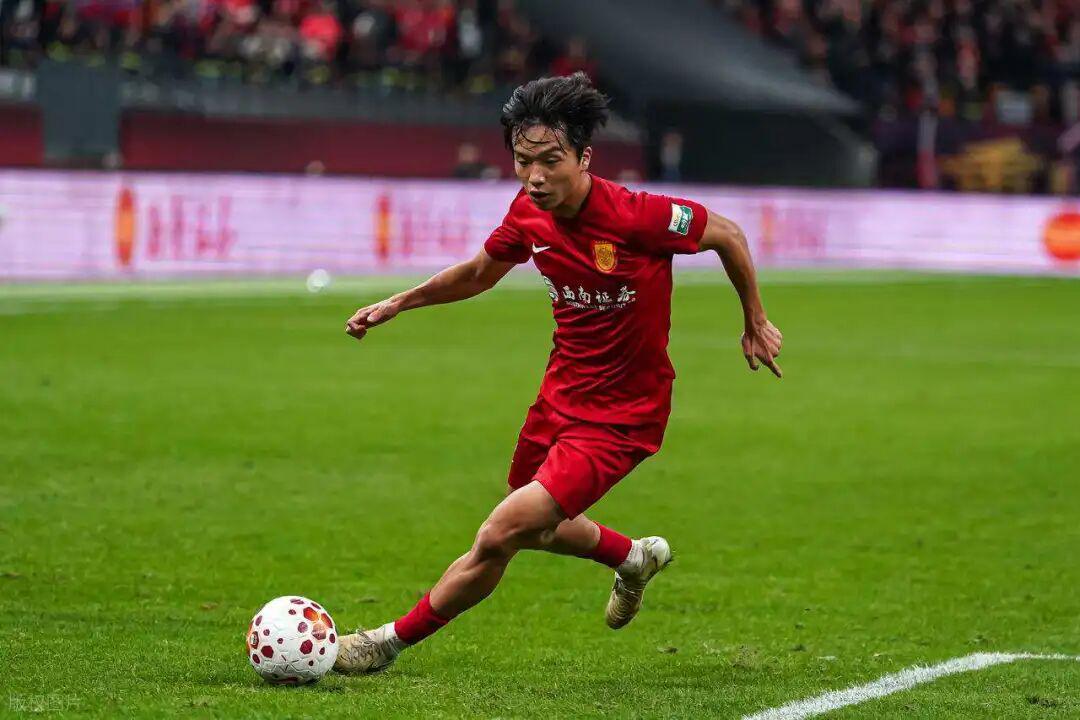 五星体育官网-李镇全到底做了什么？让米特里策两次破防拽他头发，还因此被发现